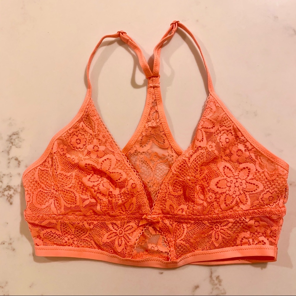 Coral lace bealette